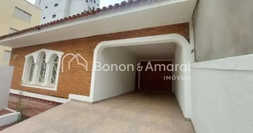 Venda de casa com 3 quartos sendo 1 suíte 3 banheiro em 168m² no Jardim Flamboyant