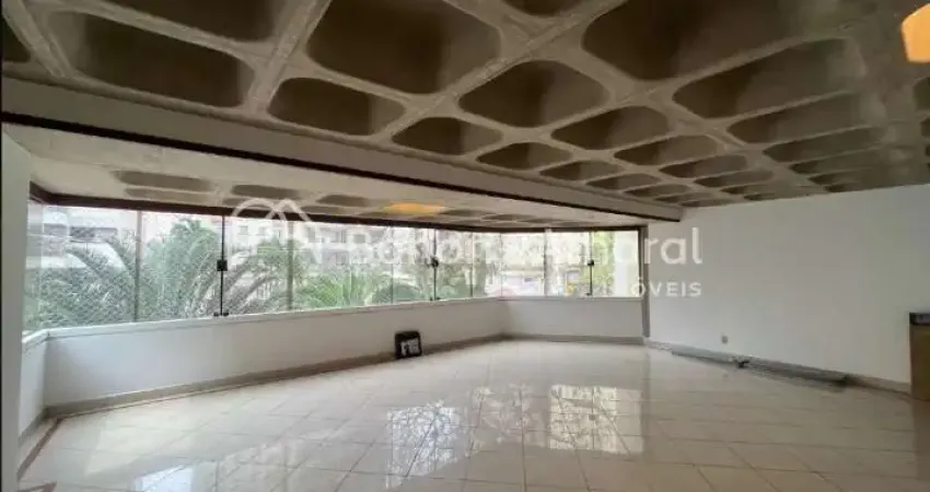 Apartamento à venda com 190 m² e 4 quartos, no Cambuí em Campinas/SP