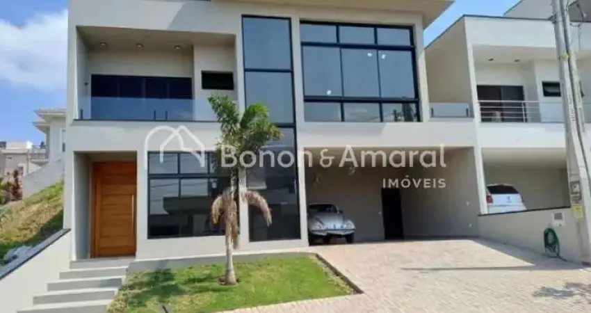 Excelente casa em condomínio por R$ 1.490.000,00, com elevador, 3 suítes e piscina,