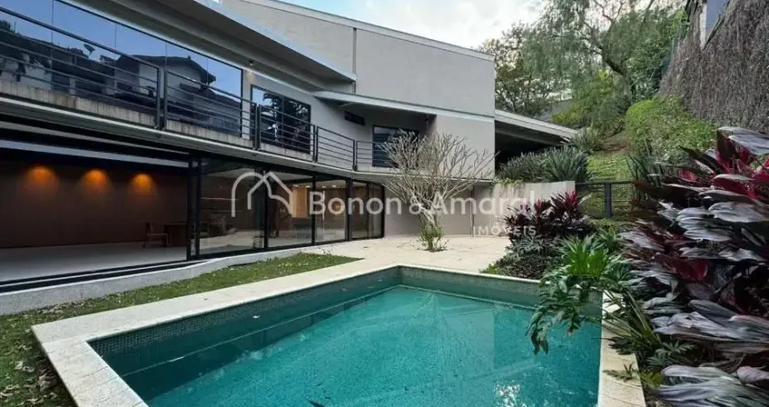 &amp;#34;Imóvel Exclusivo no Condomínio Chácara Flora em Valinhos: Sobrado com 3 Suítes, Piscina e Vista para a Mata&amp;#34;
