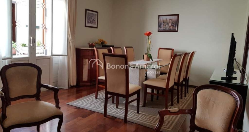 Casa à venda no Parque Alto Taquaral com 4 quartos, 2 suítes, 228 m².