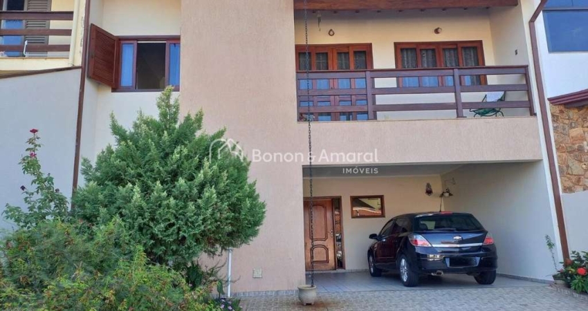 &amp;#34;Linda Casa à Venda em Condomínio Próximo ao Centro de Valinhos - Conforto e Lazer Completo!&amp;#34;