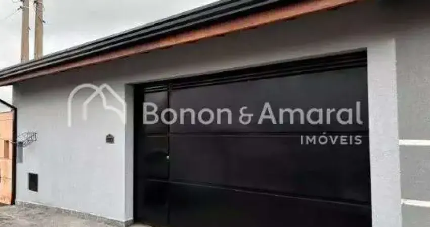 Casa com 2 quartos, 2 banheiros e piscina no residencial Pazetti em Paulínia