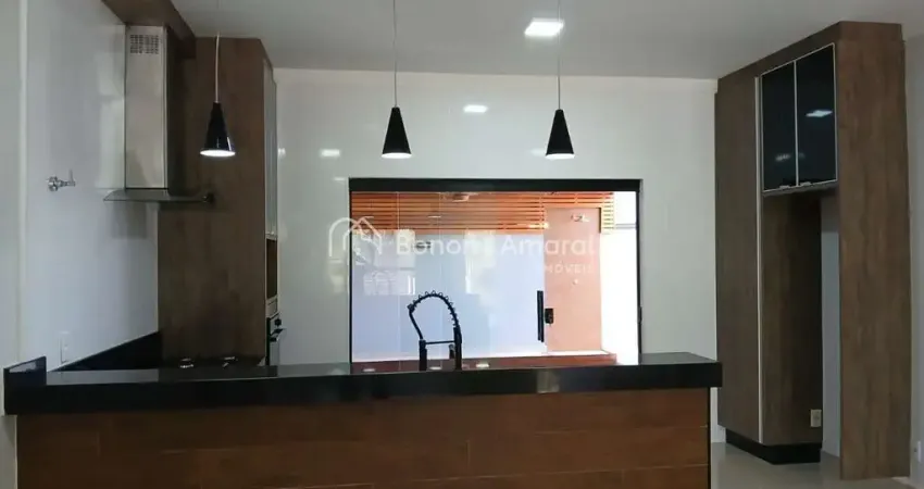 Linda casa térrea com 3 suites em condomínio de Sumaré