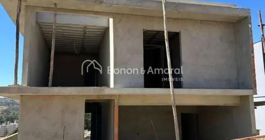 Casa à venda em condomínio novo, na divisa entre vinhedo e valinhos.