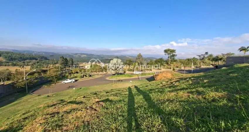 Terreno de esquina com vista panorâmica no condomínio entre verdes em campinas