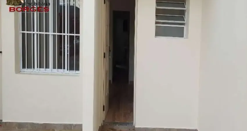 SOBRADO PARA VENDA/LOCAÇÃO -  3 SUÍTES 2 VAGAS NO BROOKLIN!