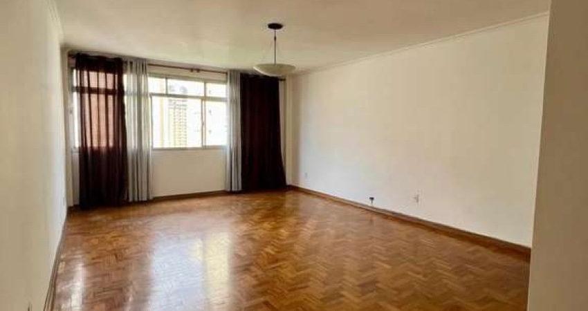 Apartamento com 3 quartos para alugar na Avenida Jacutinga, Moema, São Paulo