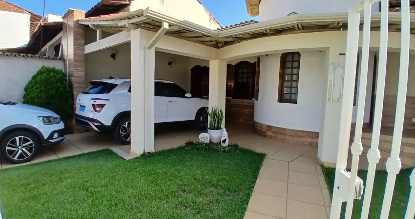 Casa com 3 quartos à venda no Imbaúbas, Ipatinga 