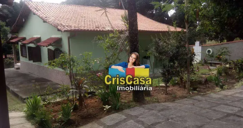 Casa 3 quartos, estilo casa de campo, na entrada de Rio das Ostras