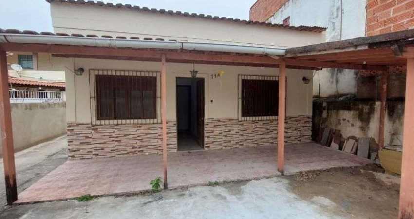 Casa à venda, 56 m² por R$ 215.000,00 - Nova Esperança - Rio das Ostras/RJ