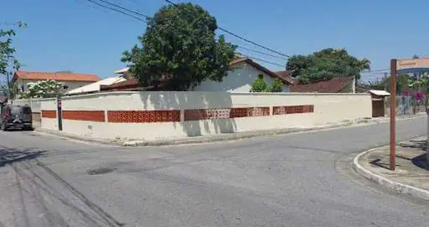 Casa com 4 dormitórios à venda, 206 m² por R$ 600.000,00 - Balneário Remanso - Rio das Ostras/RJ