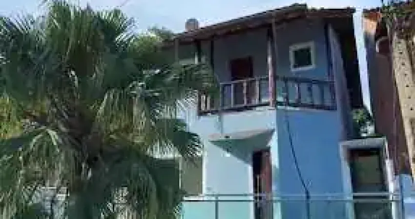 Casa com 3 dormitórios à venda, 215 m² por R$ 770.000,00 - Granja dos Cavaleiros - Macaé/RJ