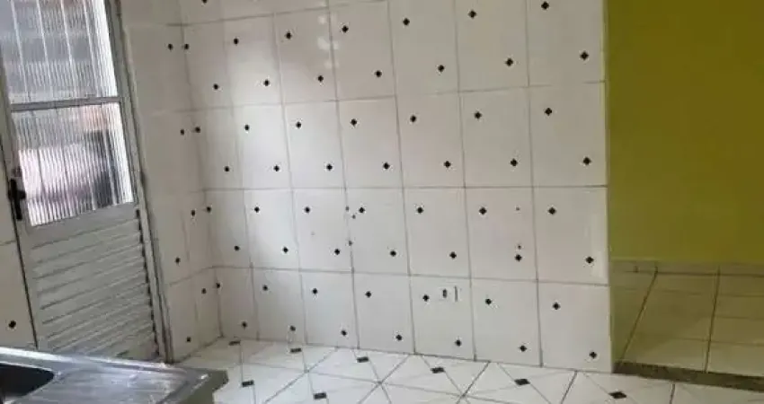 Casa com 1 quarto para alugar na Joao Rios, 170, Vila Albertina, São Paulo