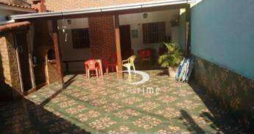 Casa com 3 dormitórios à venda por R$ 750.000,00 - Porto da Pedra - São Gonçalo/RJ