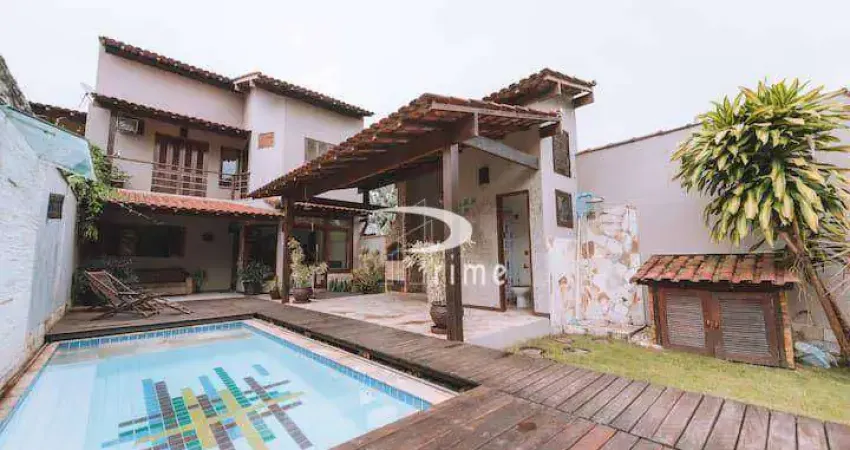 Casa com 3 dormitórios à venda, 250 m² por R$ 800.000,00 - Engenho do Mato - Niterói/RJ
