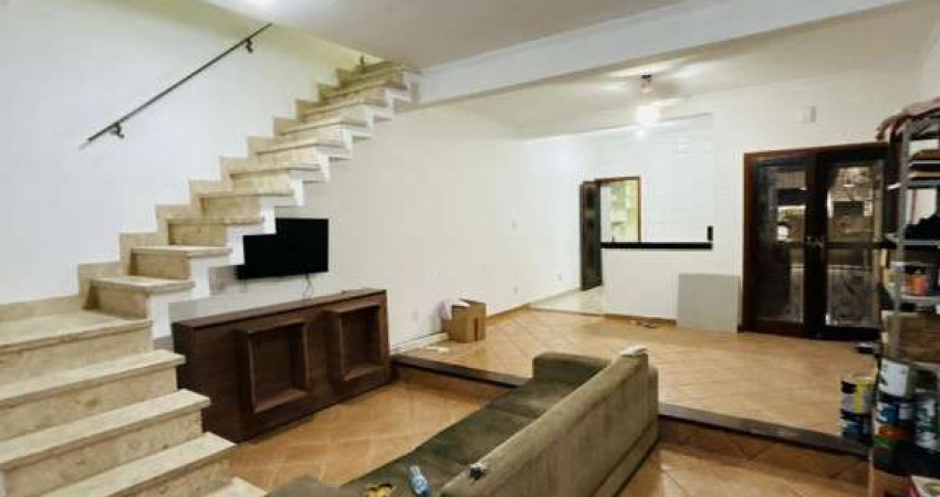 Casa com 3 quartos à venda na Avenida Adolfo Moreira Guedes, Esplanada Independência, Taubaté