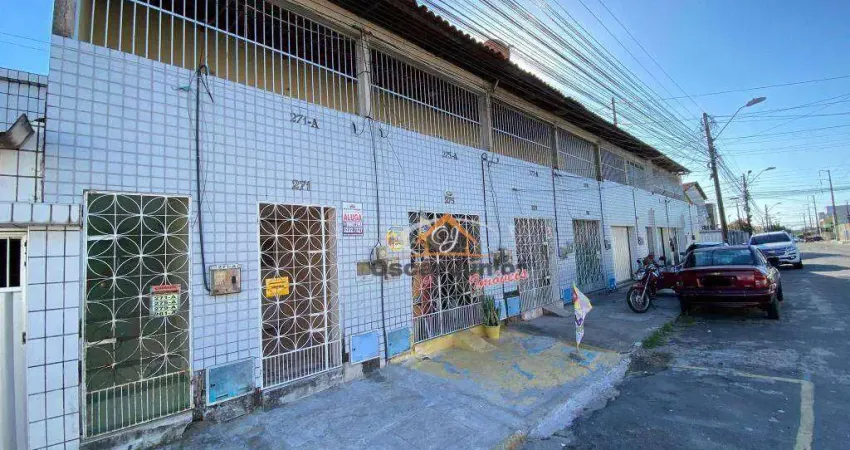 Apartamento com 1 dormitório para alugar, 50 m² por R$ 550/mês - Jóquei Clube - Fortaleza/CE
