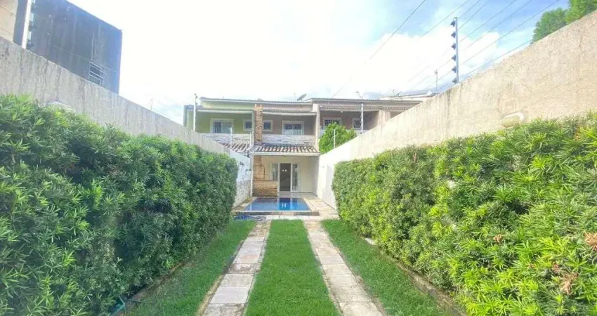 Casa com 3 dormitórios à venda, 115 m² por R$ 370.000,00 - Lagoa Redonda - Fortaleza/CE
