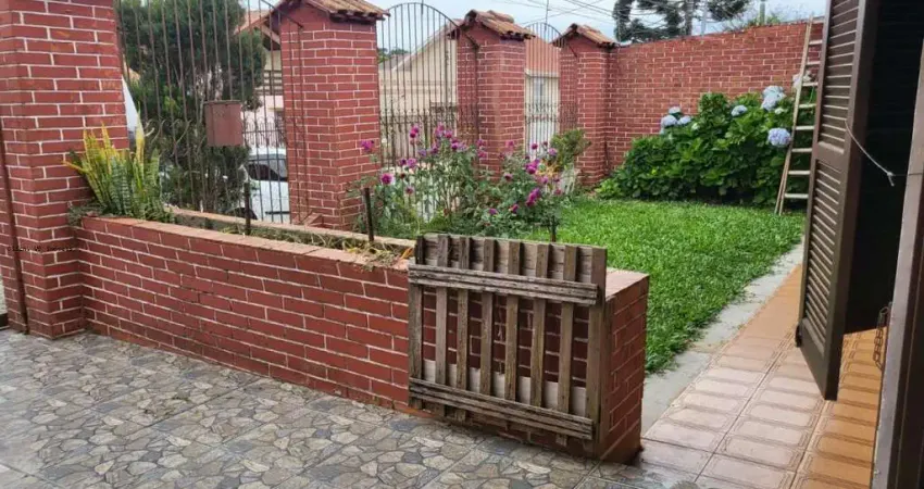 Casa para Venda em Curitiba, Santa Felicidade, 3 dormitórios, 1 suíte, 3 banheiros, 3 vagas