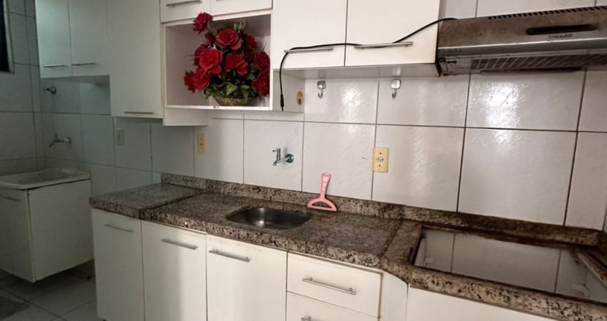 Imóvel para venda possui 65 metros quadrados com 3 quartos em Maraponga - Fortaleza - CE