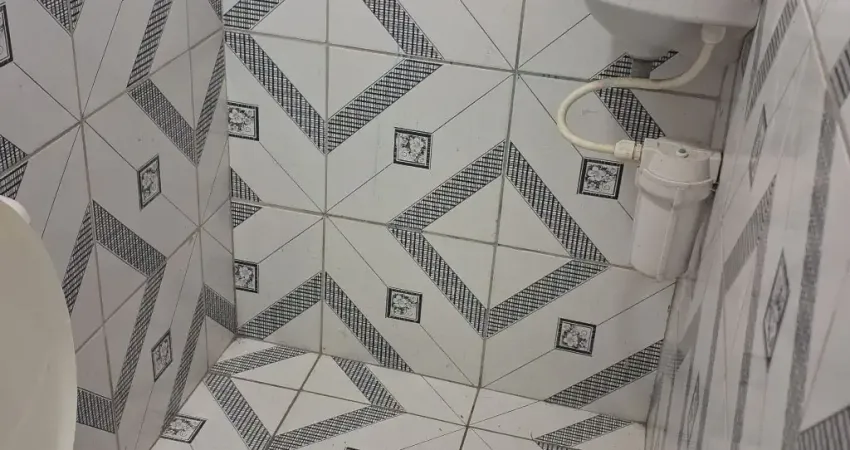 Casa  de 03 Quartos - 02 suites com Ponto Comercial – Demócrito Rocha