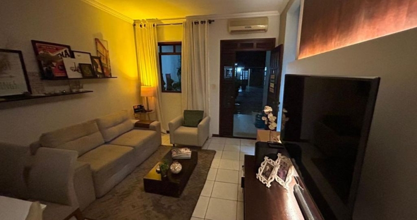 CASA PLANA DE 3 QUARTOS  EM CONDOMÍNIO EM JOSÉ DE ALENCAR!!!