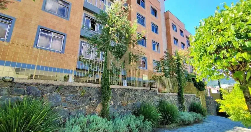 Apartamento para Venda em Teresópolis, Taumaturgo, 3 dormitórios, 1 suíte, 3 banheiros, 2 vagas