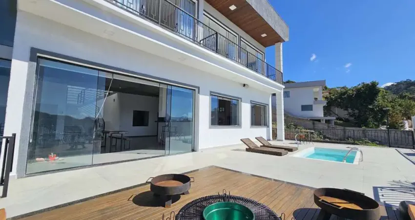 Casa para Venda em Teresópolis, Barra do Imbuí, 5 dormitórios, 4 suítes, 5 banheiros, 4 vagas