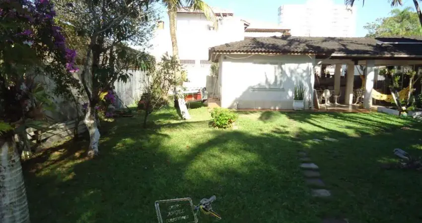 Sobrado Alto Padrão 3 lotes para Venda em Balneário Flórida Praia Grande-SP