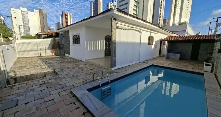 Casa de Esquina Brisamar 04 Quartos sendo 02 Suítes + Dce e Piscina