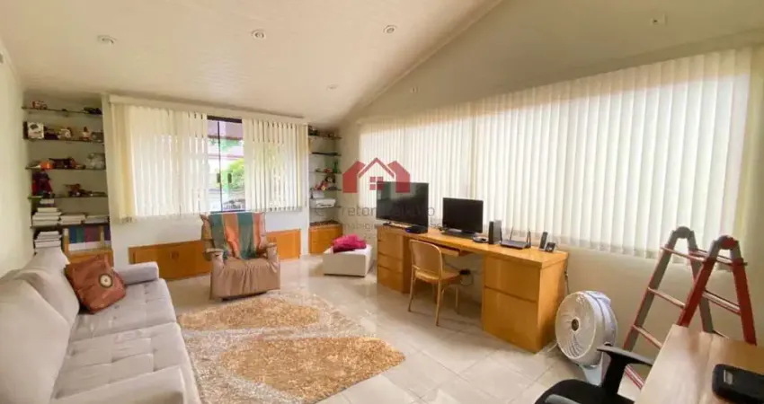 Casa em condomínio para venda em santana de parnaíba, alphaville, 4 dormitórios, 2 suítes, 4 banheiros, 4 vagas