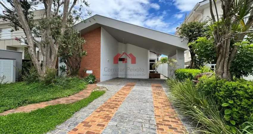 Casa em Condomínio para Locação em Santana de Parnaíba, Alphaville, 3 dormitórios, 1 suíte, 2 banheiros, 4 vagas