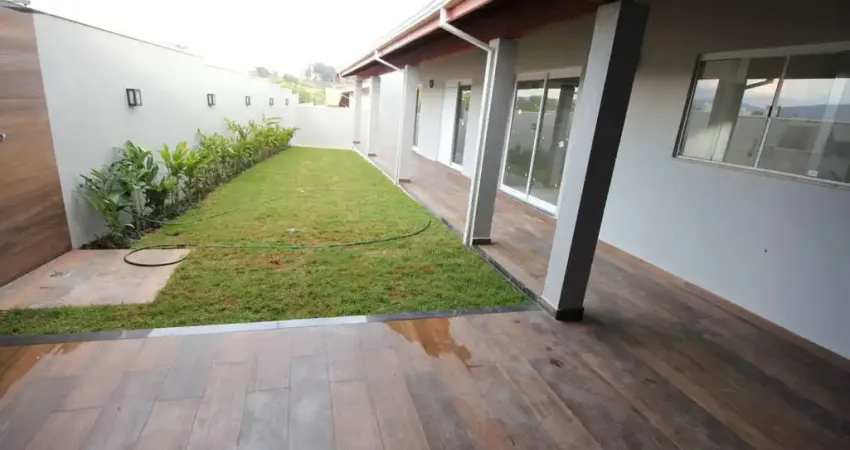 Casa com 3 dormitórios para alugar, 180 m² - Riviera de São João - São João da Boa Vista/SP