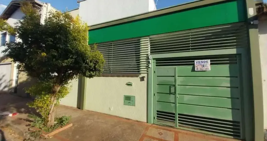 Casa com 3 quartos para alugar no Centro, São João da Boa Vista