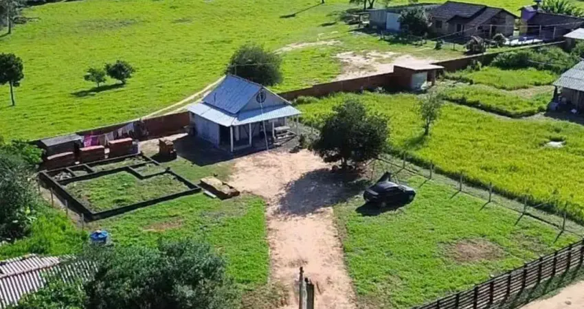 Chácara / sítio com 2 quartos à venda na Rodovia Tapir Rocha - km 28, 1000, Águas Claras, Viamão