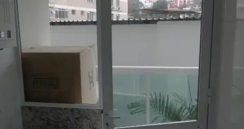 Apartamento com 2 quartos para alugar na Estrada Pau-ferro, 250, Pechincha, Rio de Janeiro