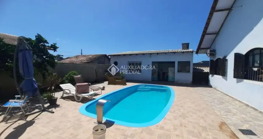 Casa com 3 quartos à venda na das rosas, 114, Quinta dos Açorianos, Barra Velha