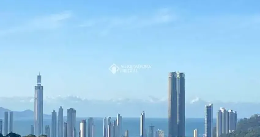 Terreno à venda na Morro da Pedra Branca,, 900, Nova Esperança, Balneário Camboriú