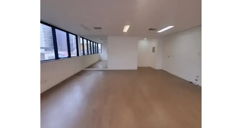 Sala comercial para alugar na Alameda dos Maracatins, 992, Indianópolis, São Paulo