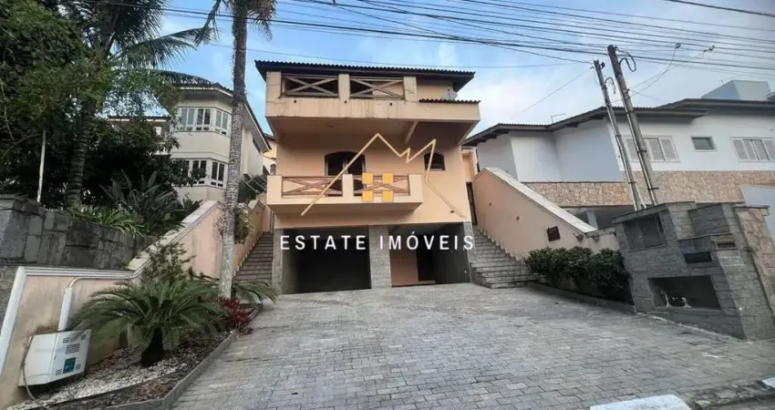 Casa em condomínio para locação em arujá, arujázinho iv, 3 dormitórios, 1 suíte, 2 banheiros, 6 vagas