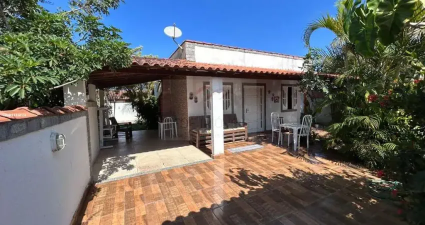 Casa para Locação em Saquarema, Jaconé, 2 dormitórios, 1 suíte, 2 banheiros, 2 vagas