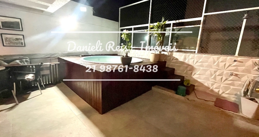 Cobertura Duplex, piscina, 3 quartos, 2 suítes, 2 vagas.