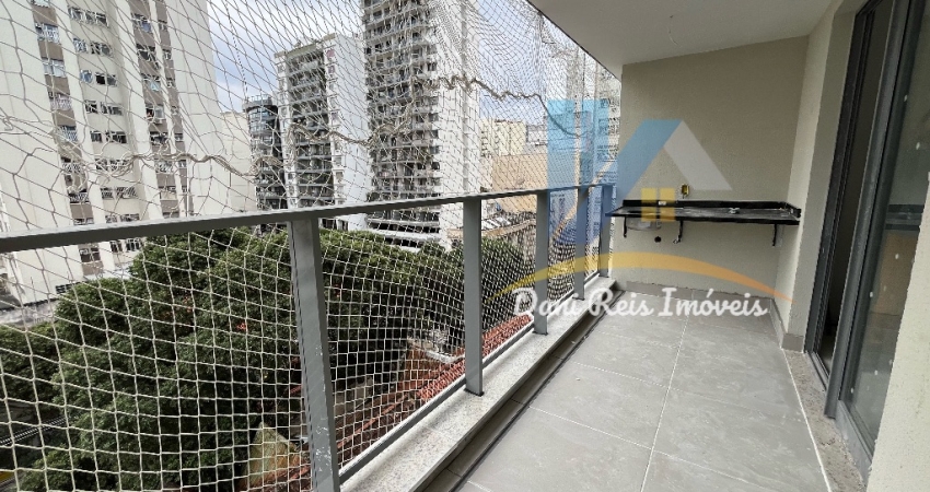 Apartamento de 1 quarto com varanda e lazer.