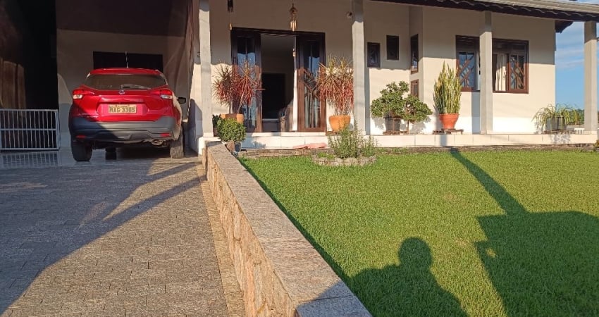 Casa com 3 quartos à venda na Rua Hildo Kasulke, 657, Fortaleza Alta, Blumenau