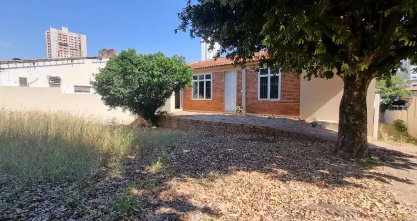 Casa comercial com 11 salas para alugar na Avenida Marechal Deodoro, Goiabeiras, Cuiabá