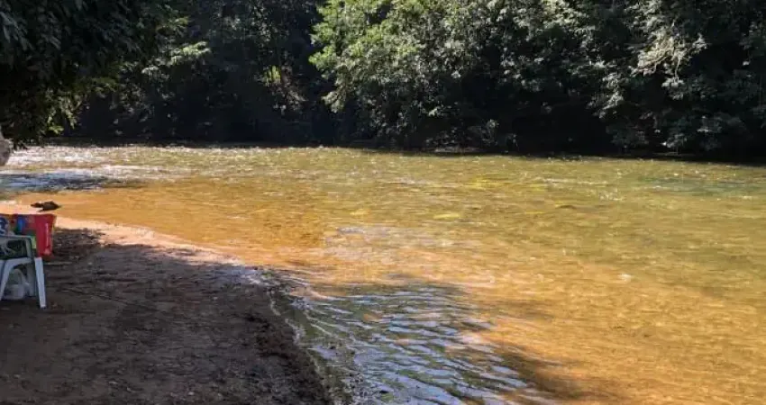 Vende-se Chácara na estrada da Chapada dos Guimarães 20km de Cuiabá – Porteira Fechada