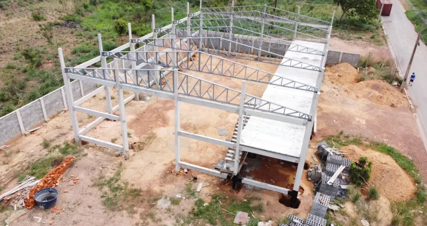 Armazém com 700 m² de área construída, localizado em várzea grande, a apenas 500 metros do trevo do lagarto e 200 metros da br, principal ligação com o norte do estado.