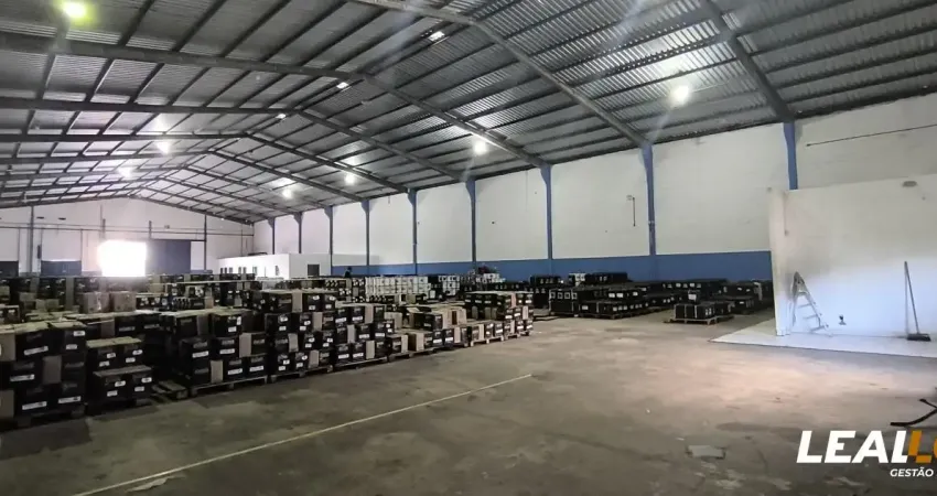 Alugo - armazém de 1500m² no distrito industrial de cuiabá mt (condomínio fechado)