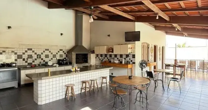 Vendo casa com grande potencial comercial no bairro duque de caxias em cuiabá/mt